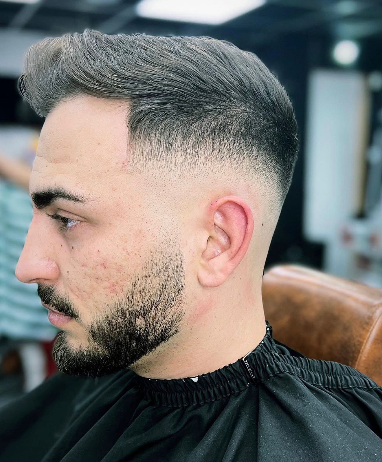 תספורת ילדים בלונדינית עם fade